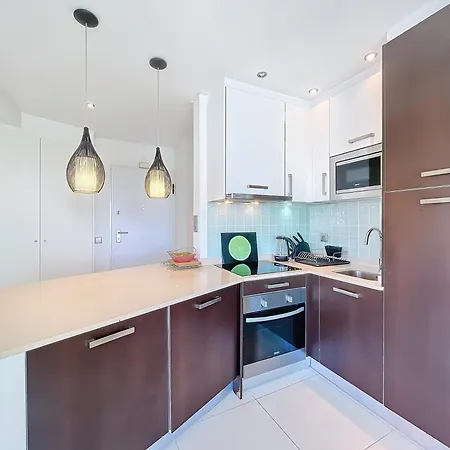 Apartment Paradise Near Old Town